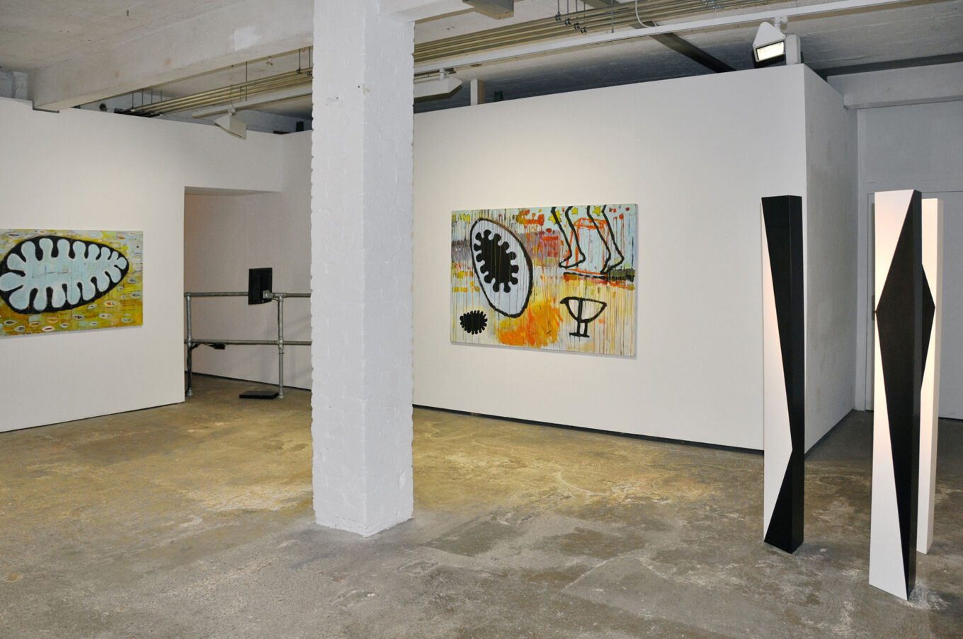Ausstellungsansicht: Les jeux ne sont pas faits, Oxyd Kunsträume, 1. – 29. September 2013, Pierre Haubensak, Hans Knuchel, Heidi Lerch, Manon, Vitoria Pinto, Kahtarina Rapp, Christoph Rütimann, Christian Schwager, Judit Villiger, Philippe Winninger