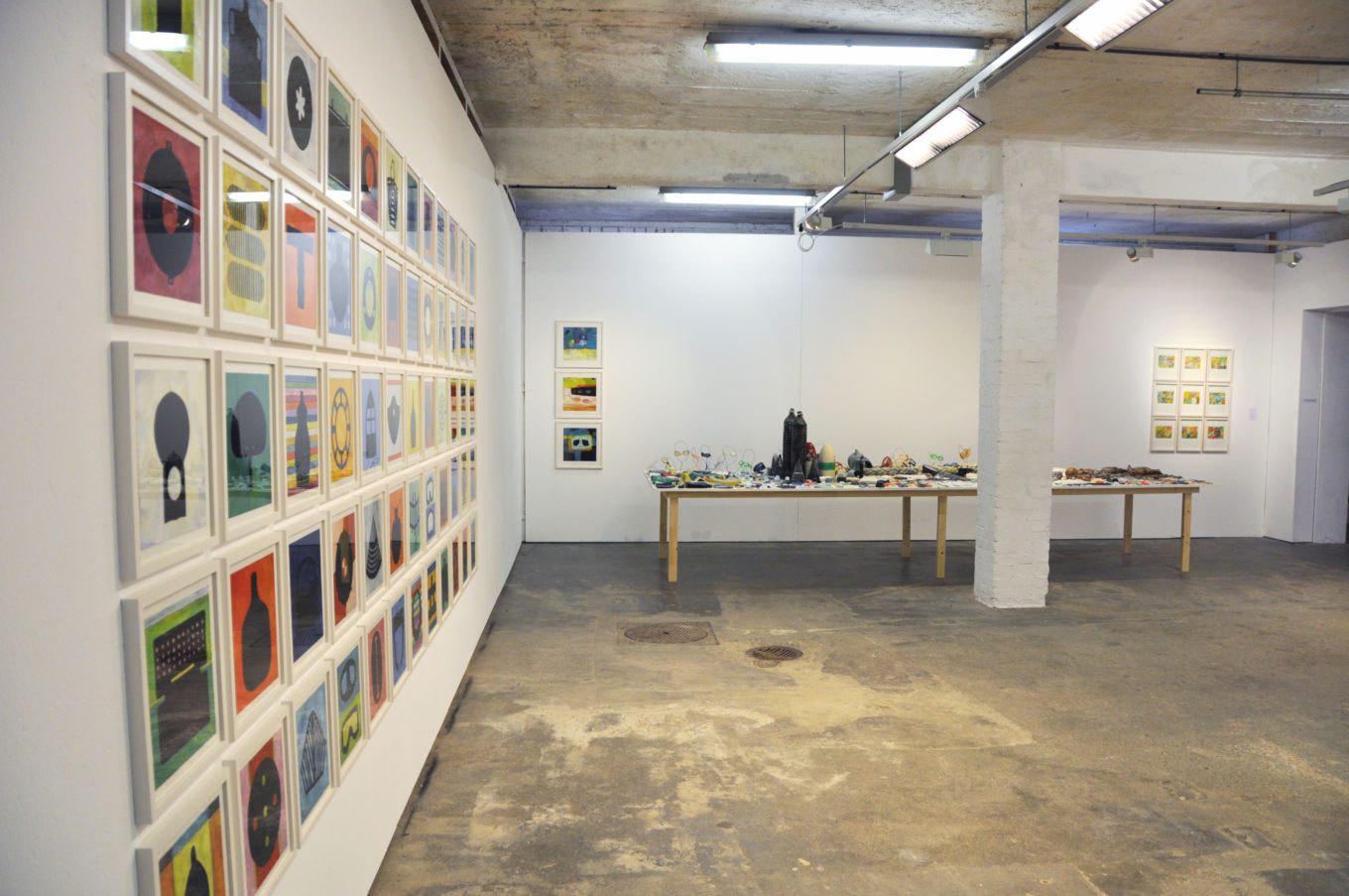 Ausstellungsansicht: «Subjekt = Objekt = Subjekt» Nr. 42, Oxyd, 2010, Jürg Benninger, Monika Feucht, Sonja Friedrich, Adelheid Hanselmann, Katharina Rapp, Luca Schenardi, Kurator Peter Killer, www.oxydart.ch