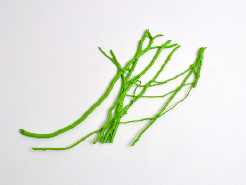 Grün, 2014, Efeuwurzeln, Acryl, 75 x 90 x 5 cm, Werk aus der Serie «Efeu»