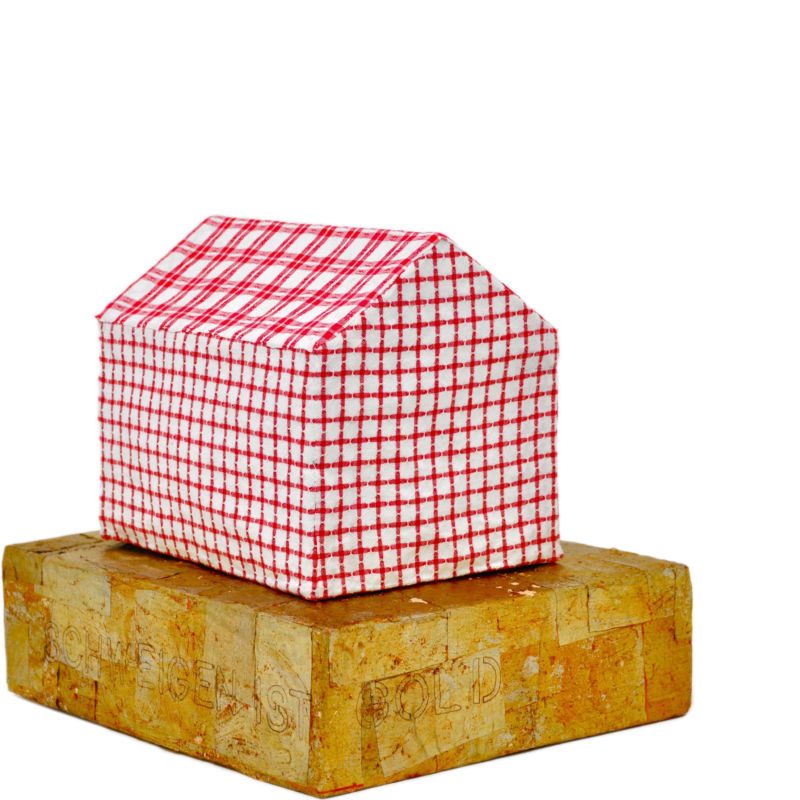 Schweigen ist Gold (Bankgeheimnis), 2009, 27 x 28 x 23 cm (Schachtel), Objekt aus der Serie «Häuser II»